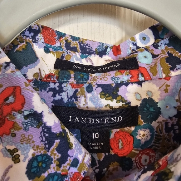 NWOT TWO Lands' End Graphic Retro Printed Button Down No Iron Supima Top - Picture 7 of 8